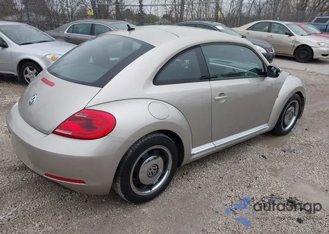 2012 Volkswagen Beetle 2.5L из США, поврежденный, VIN 3VWHP7AT9CM638701